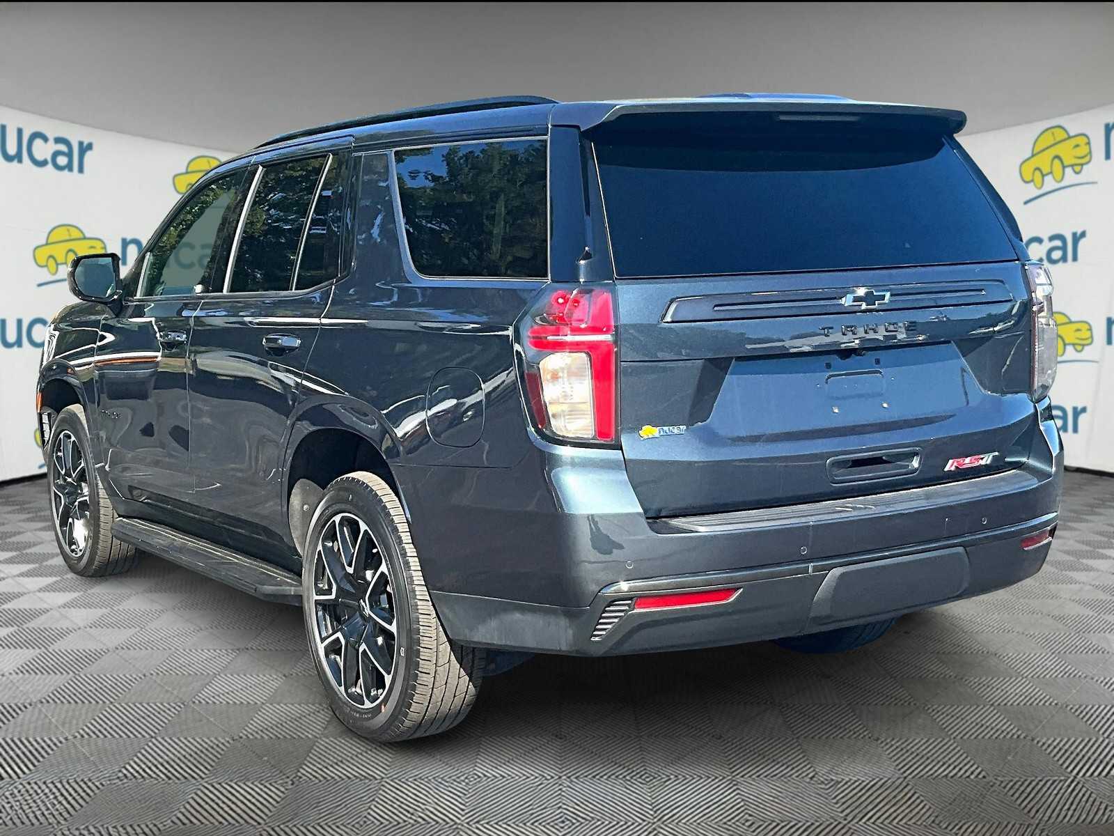 2021 Chevrolet Tahoe RST photo 3