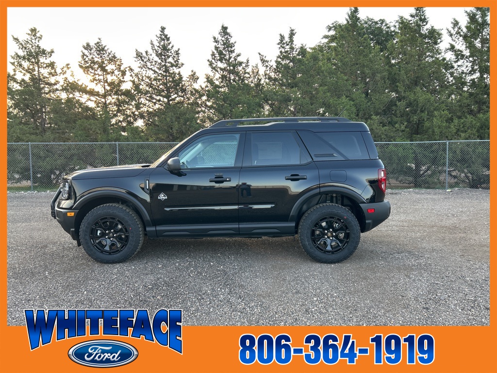 2025 Ford Bronco Sport Outer Banks photo 2