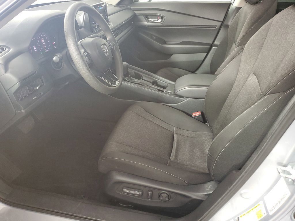 2023 Honda Accord EX photo 11