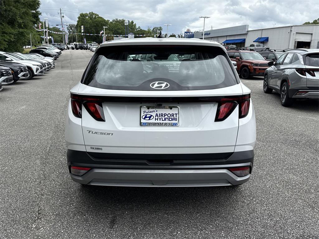 2025 Hyundai Tucson SE photo 4