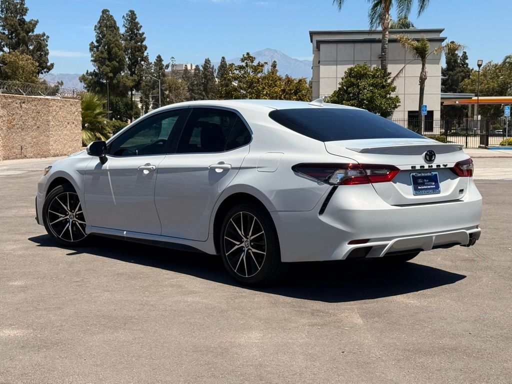 2023 Toyota Camry SE