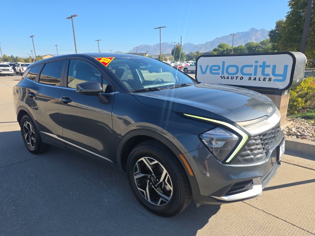 2023 Kia Sportage LX's photo