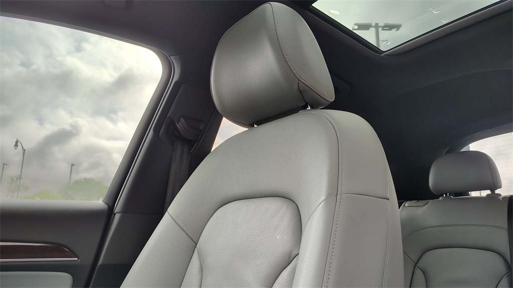 2017 Audi Q3 Prestige photo 22