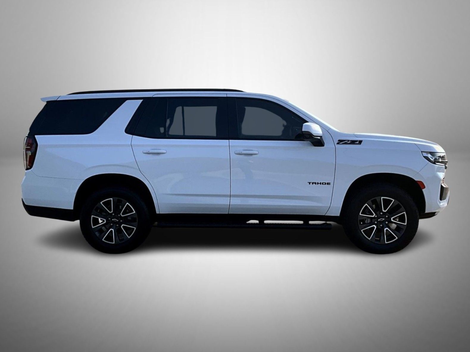 2022 Chevrolet Tahoe Z71 photo 3