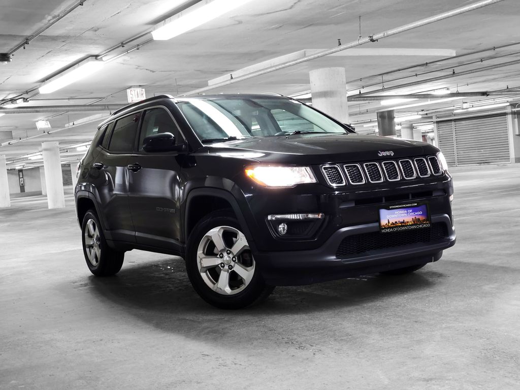 2018 Jeep Compass Latitude photo 3