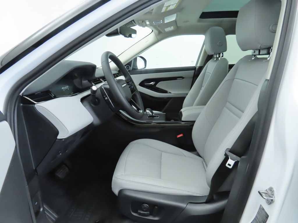 2025 Land Rover Range Rover Evoque S photo 21