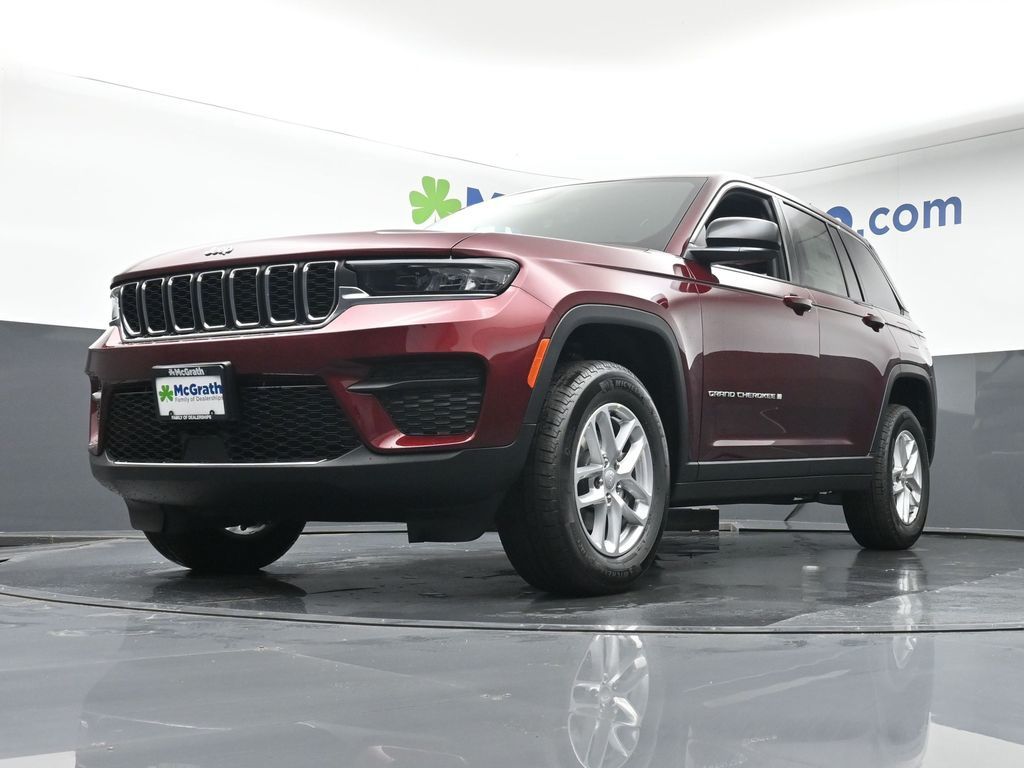 2025 Jeep Grand Cherokee Laredo X photo 4