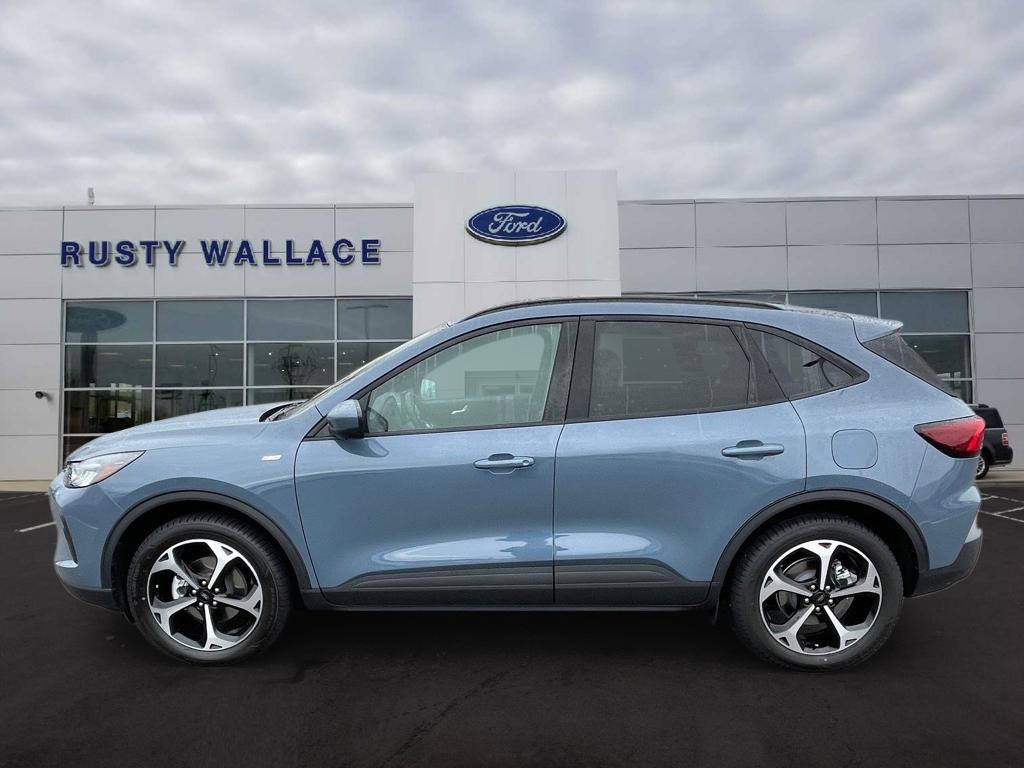 2025 Ford Escape ST-Line Select's photo