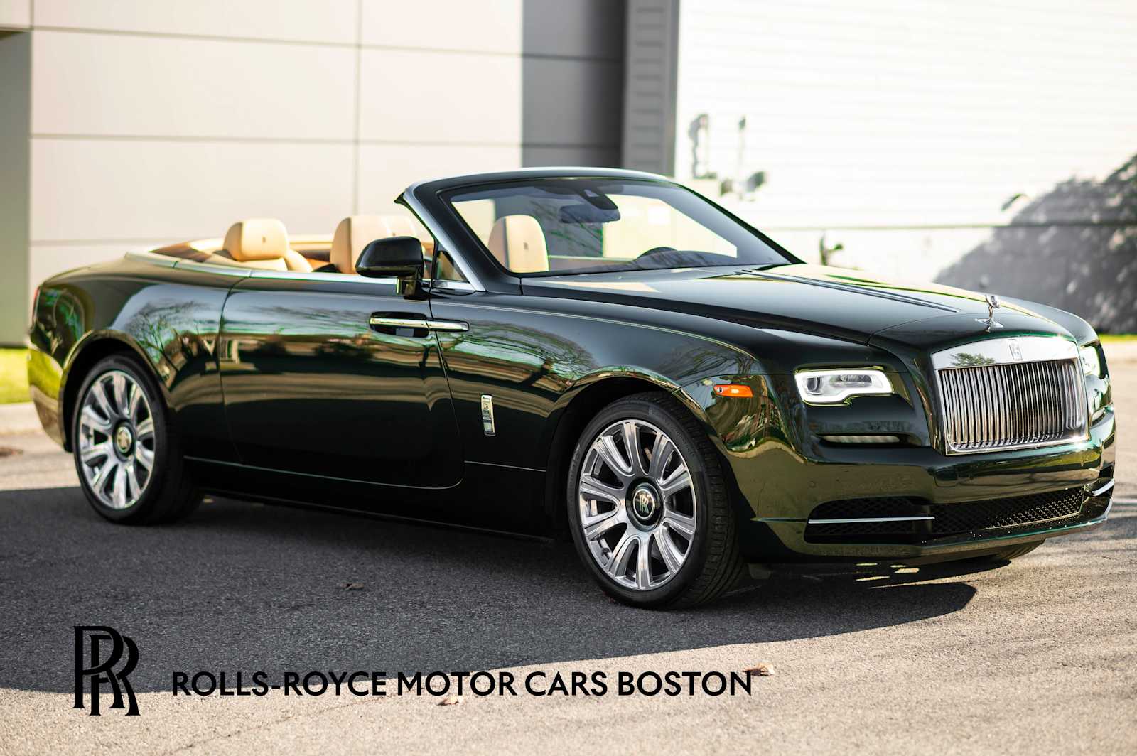2017 Rolls-Royce Dawn Base's photo
