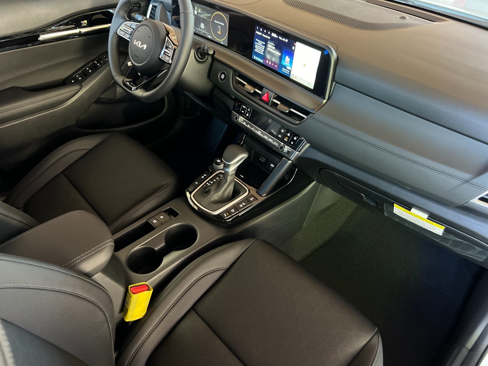 2026 Kia Seltos SX photo 15