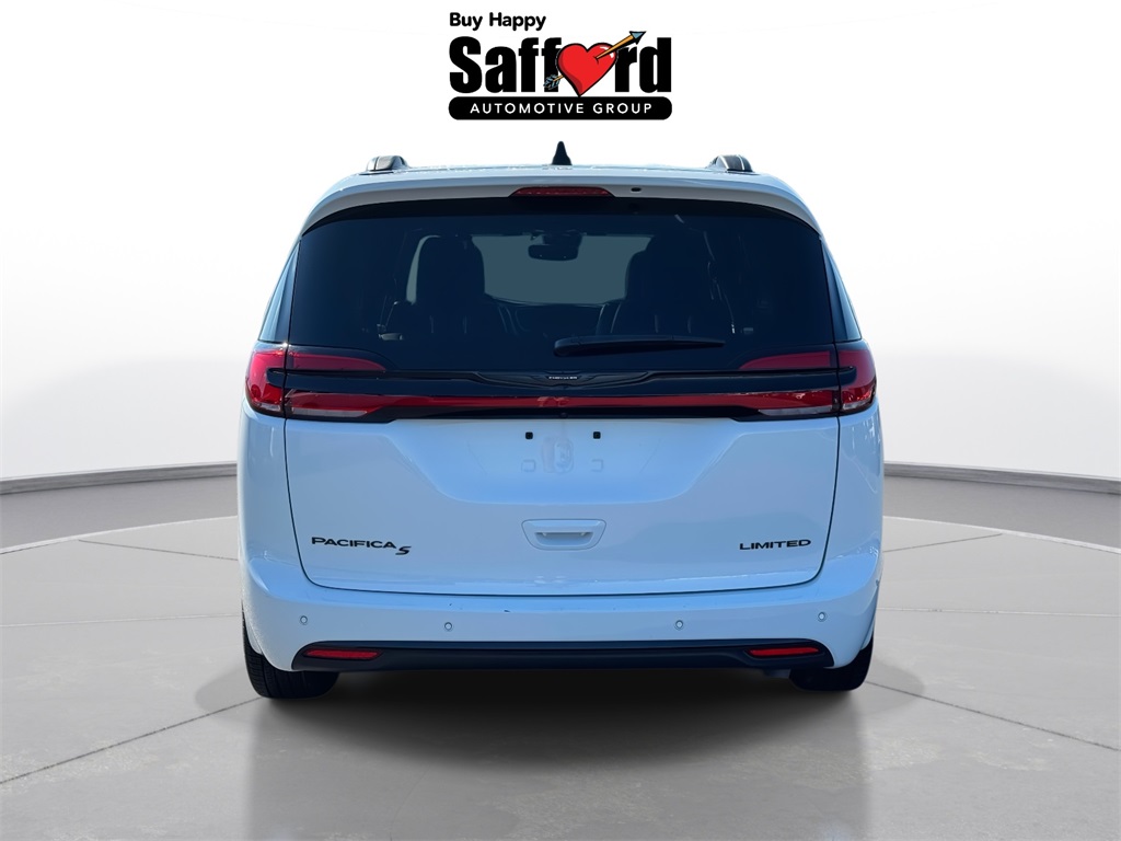 2025 Chrysler Pacifica Limited photo 5