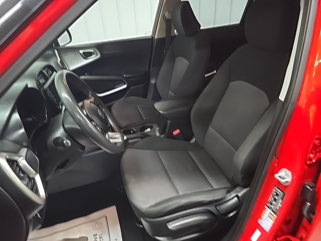 2021 Kia Soul LX photo 29