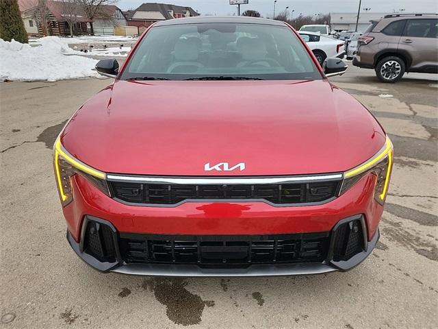 2025 Kia K4 GT-Line Turbo photo 8