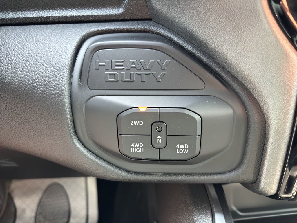 2025 Ram 2500 Big Horn photo 32