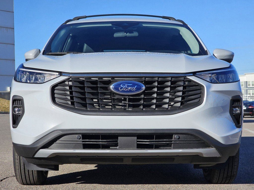 2025 Ford Escape Plug-In Hybrid photo 2