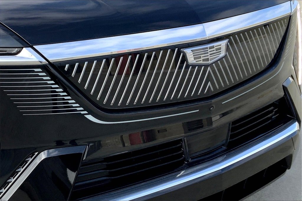 2025 Cadillac Escalade IQ Luxury photo 32