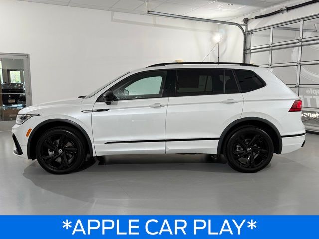 2023 Volkswagen Tiguan SE R-Line Black photo 6