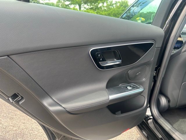 2025 Mercedes Benz C 300 4MATIC photo 15