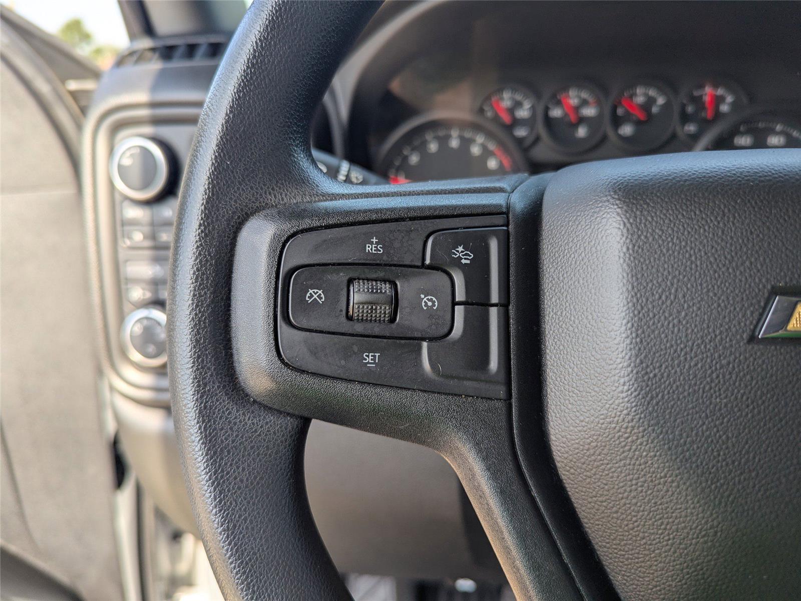 2022 Chevrolet Silverado 1500 Custom photo 30