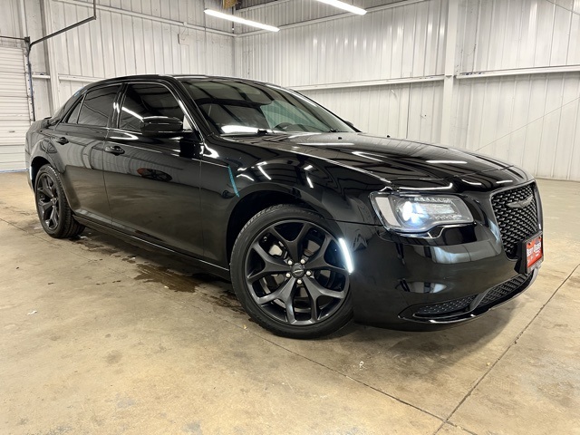 2023 Chrysler 300 Touring