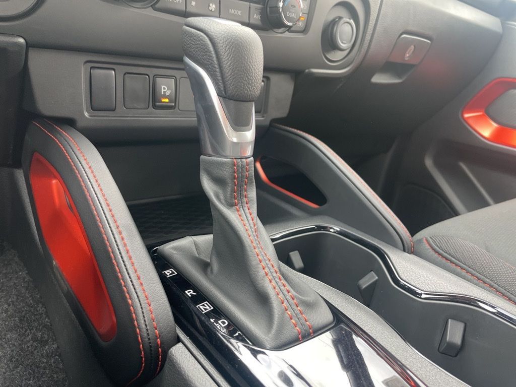 2025 Nissan Frontier PRO-4X photo 22