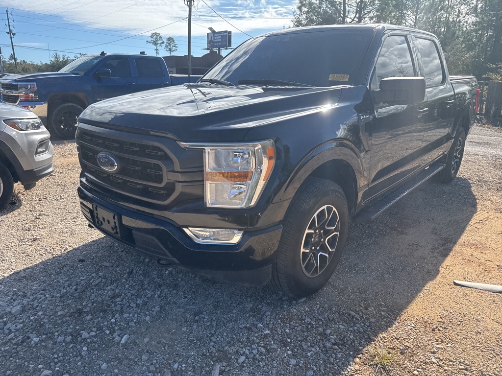 2022 Ford F-150 XLT's photo