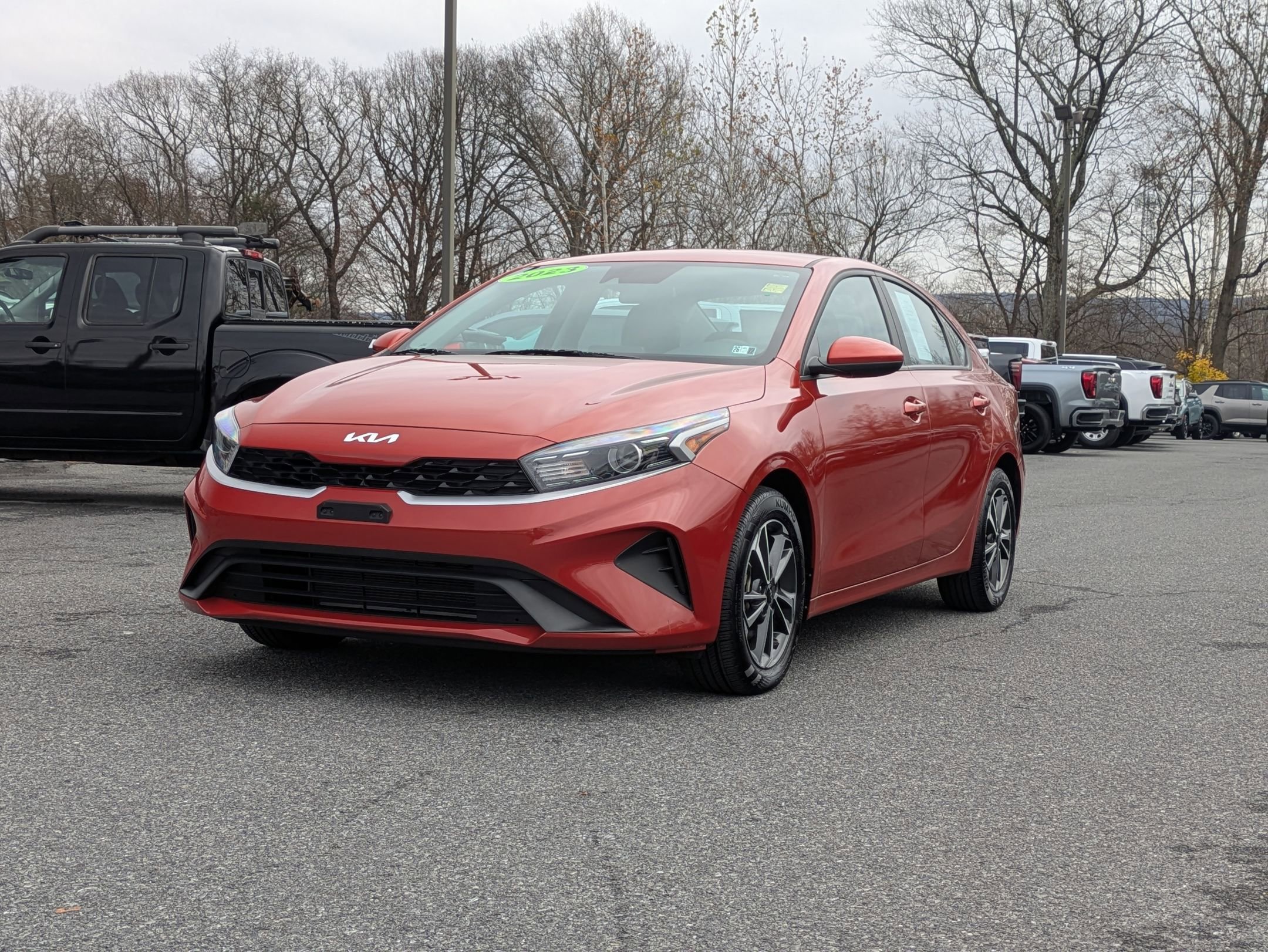 2023 Kia Forte LXS photo 3