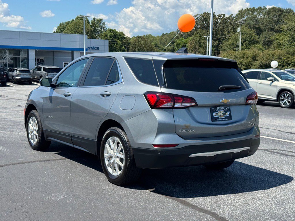 2023 Chevrolet Equinox LT photo 4