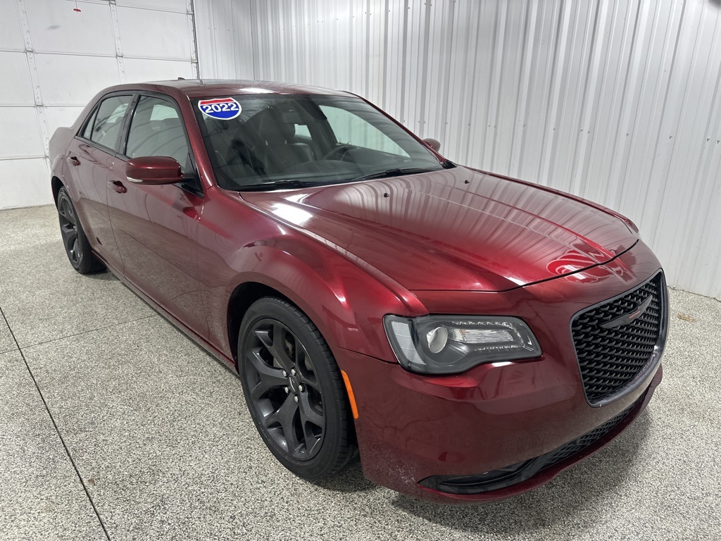 2022 Chrysler 300 S photo 2