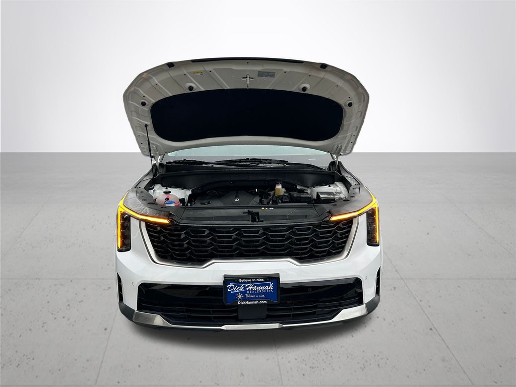 2025 Kia Sorento S photo 4