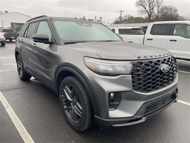 2026 Ford Explorer ST's photo