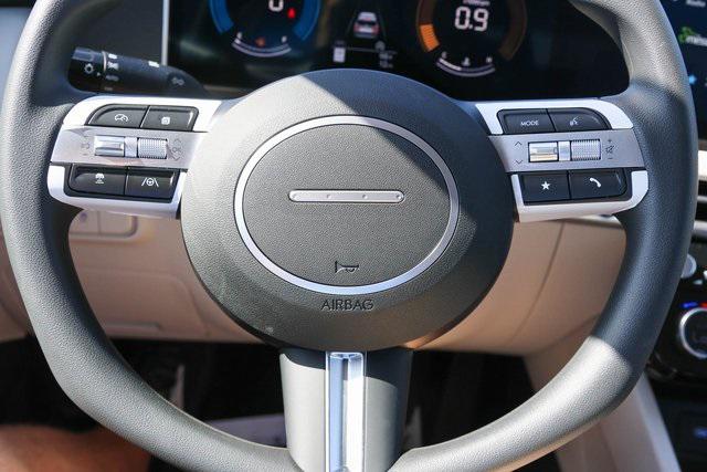 New 2025 Black Hyundai SEL FWD image 19