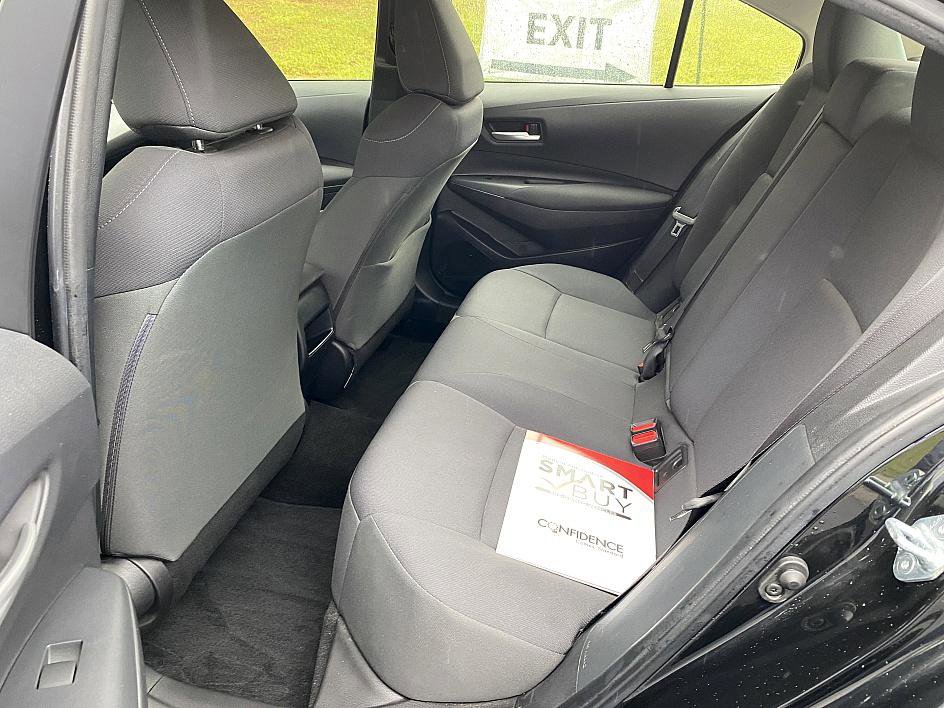 2021 Toyota Corolla LE photo 10