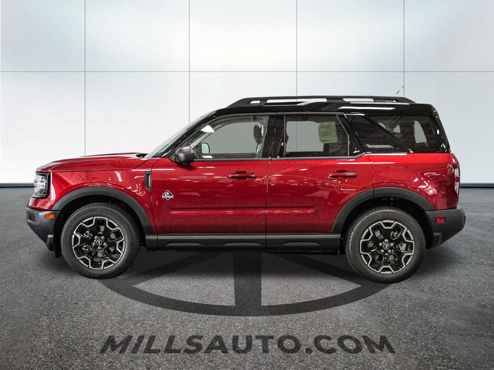 2025 Ford Bronco Sport Outer Banks photo 2