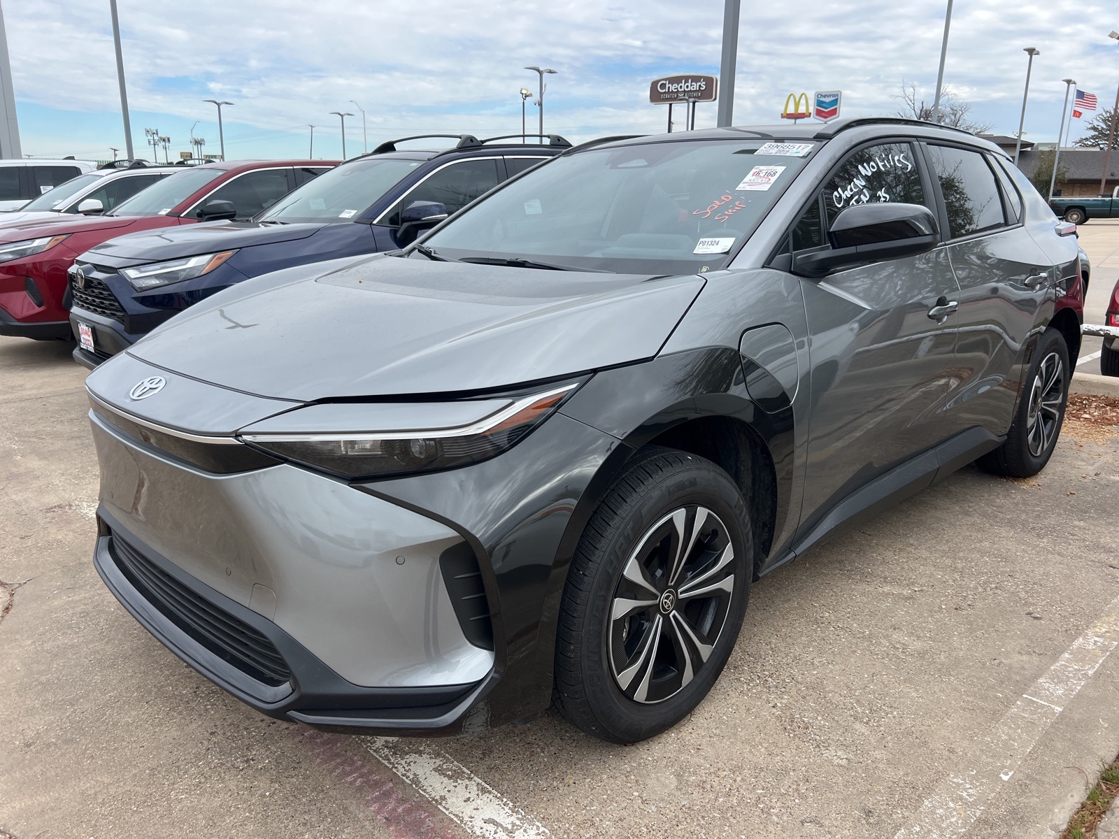 2024 Toyota bZ4X XLE's photo