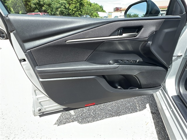 2025 Toyota Camry SE photo 19