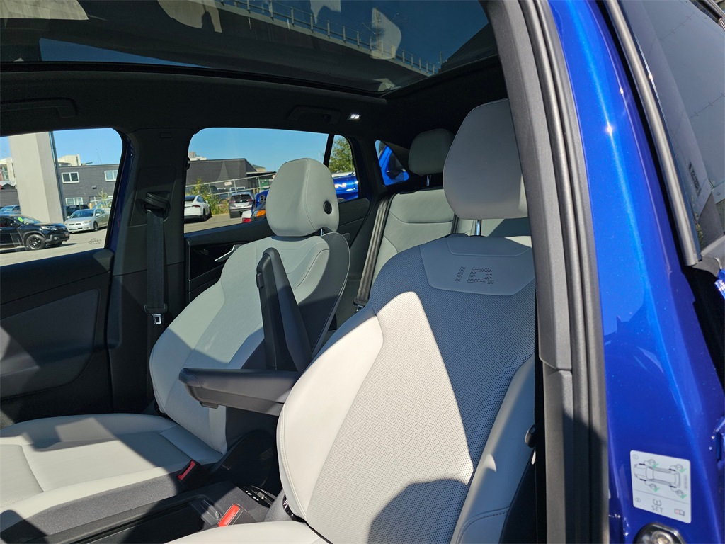 2022 Volkswagen ID.4 Pro S photo 23