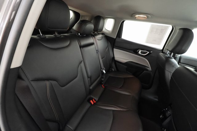 2022 Jeep Compass Limited photo 19