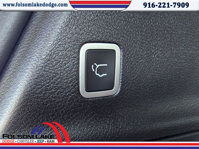 2025 Chrysler Pacifica photo 22