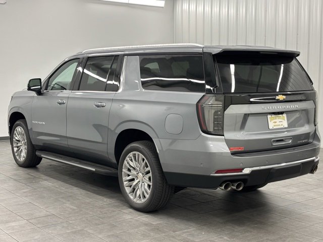 2026 Chevrolet Suburban Premier photo 4