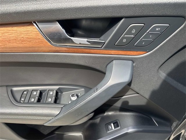 2021 Audi Q5 Premium Plus photo 16