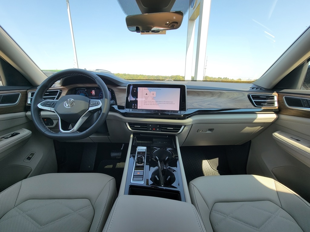 2025 Volkswagen Atlas SE Technology photo 29
