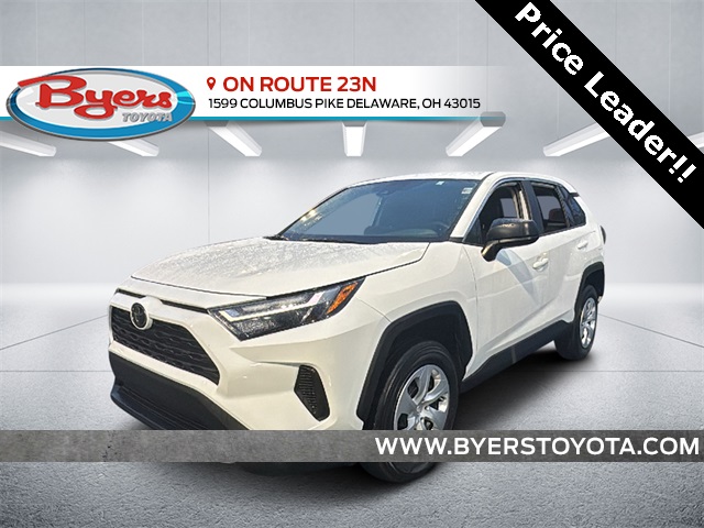 2024 Toyota RAV4 LE's photo