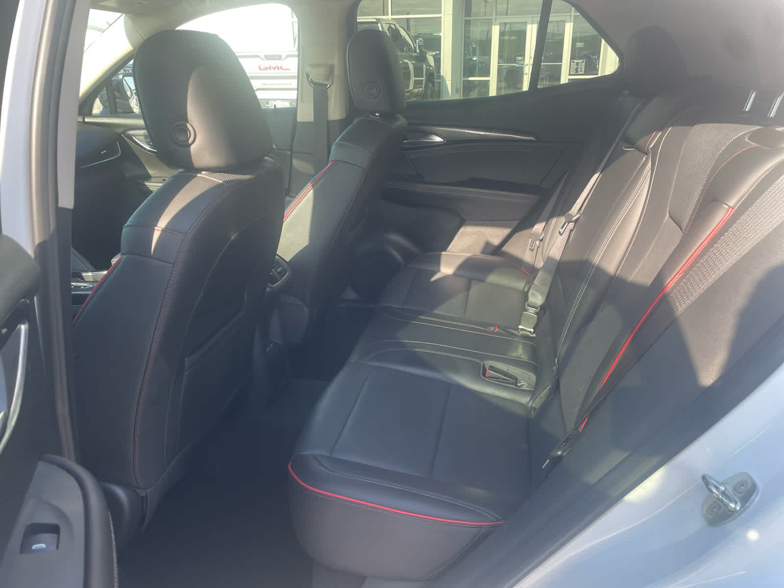 2023 Buick Envision Essence photo 10