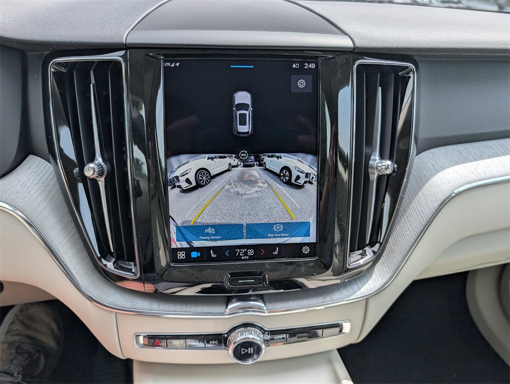 2025 Volvo XC60 Hybrid T8 Plus photo 19