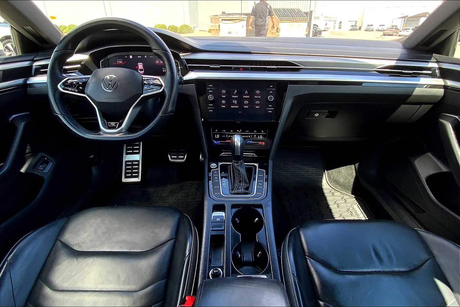 2021 Volkswagen Arteon SEL R-Line photo 13