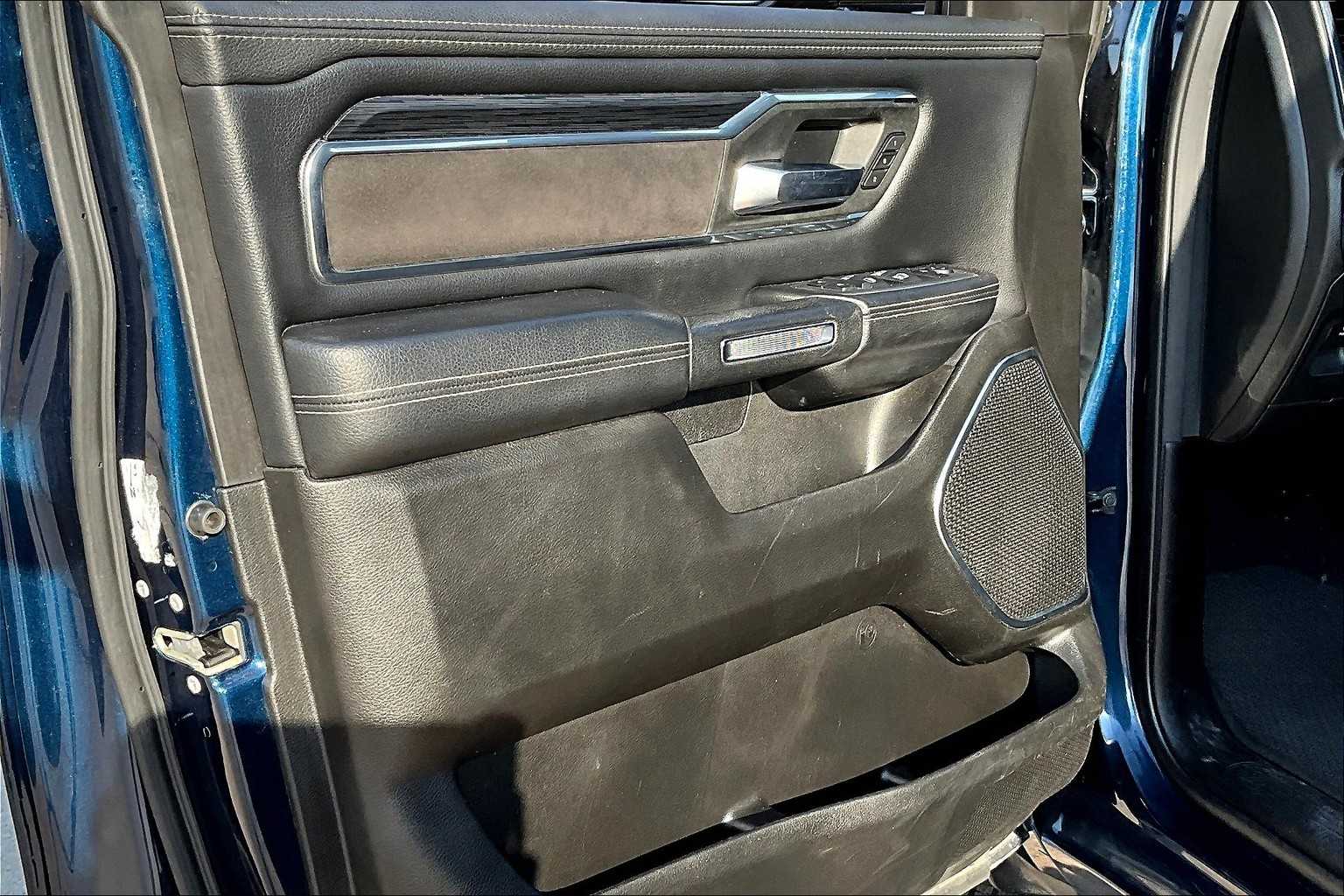 2024 Ram 1500 Laramie photo 20
