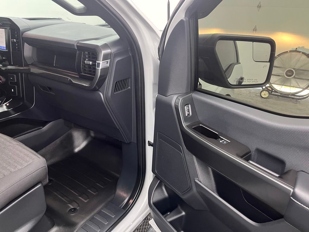 2023 Ford F-150 XL photo 24