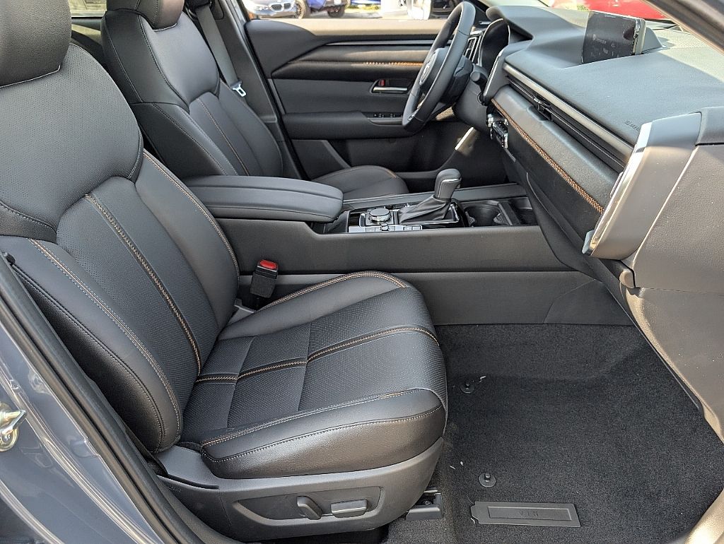 2025 Mazda CX-50 Premium Plus photo 15
