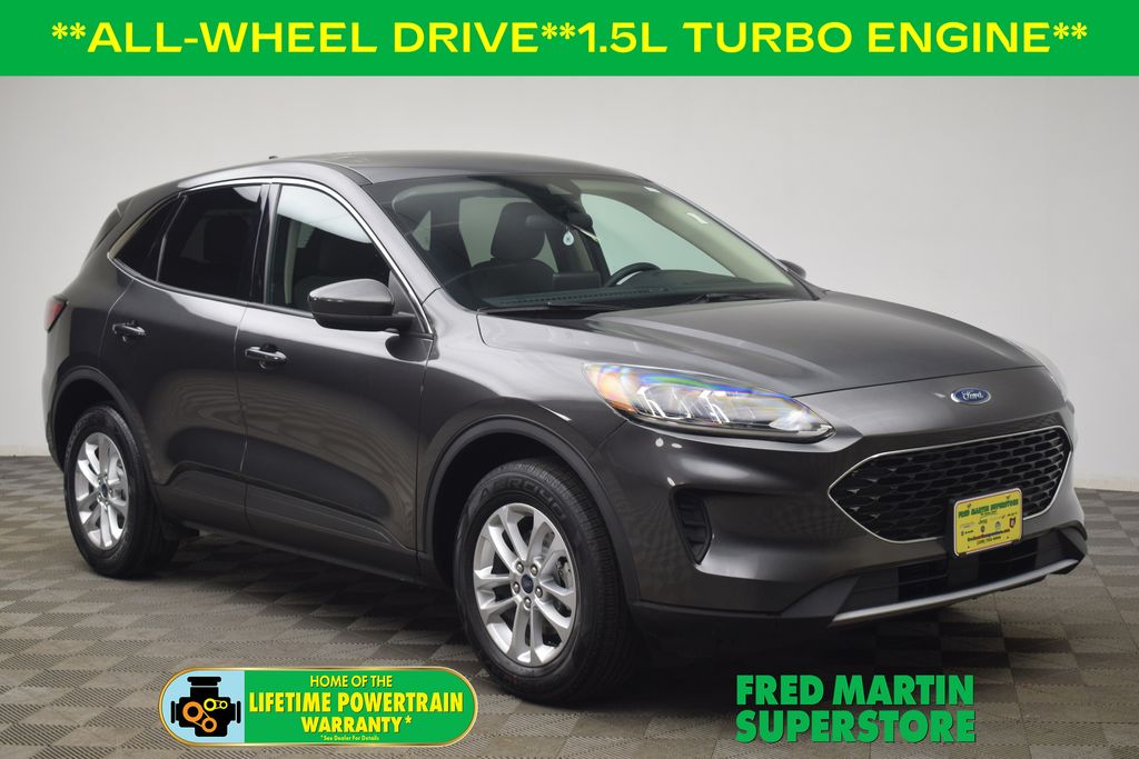 2020 Ford Escape SE's photo